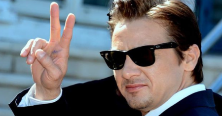 Jeremy Renner Walks First Red Carpet Since Snow Plow Accident
