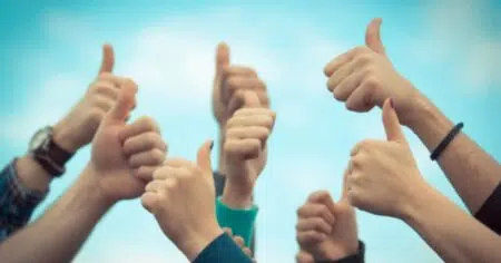 Dragon Gaming Unveils New Online Game Features Crowd Giving Thumb Up